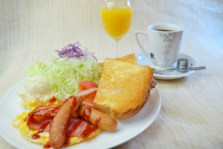 ゆとね×前田珈琲高台寺店のコラボ企画！京町家に宿泊・趣のある喫茶店で洋朝食を。